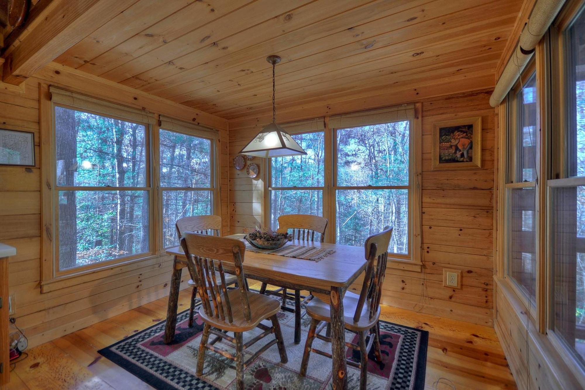 Knotty Pines Pet-Friendly Gas Fireplace Plus A Firepit Cherry Log Bagian luar foto