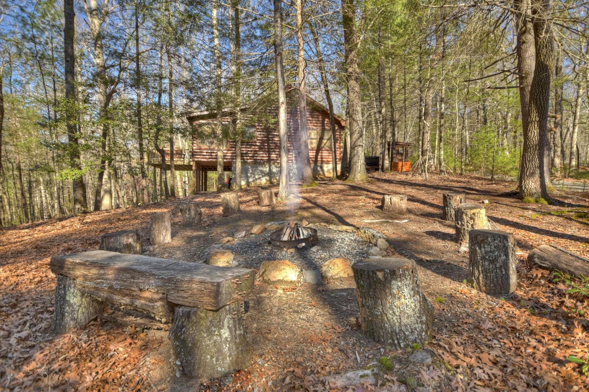 Knotty Pines Pet-Friendly Gas Fireplace Plus A Firepit Cherry Log Bagian luar foto