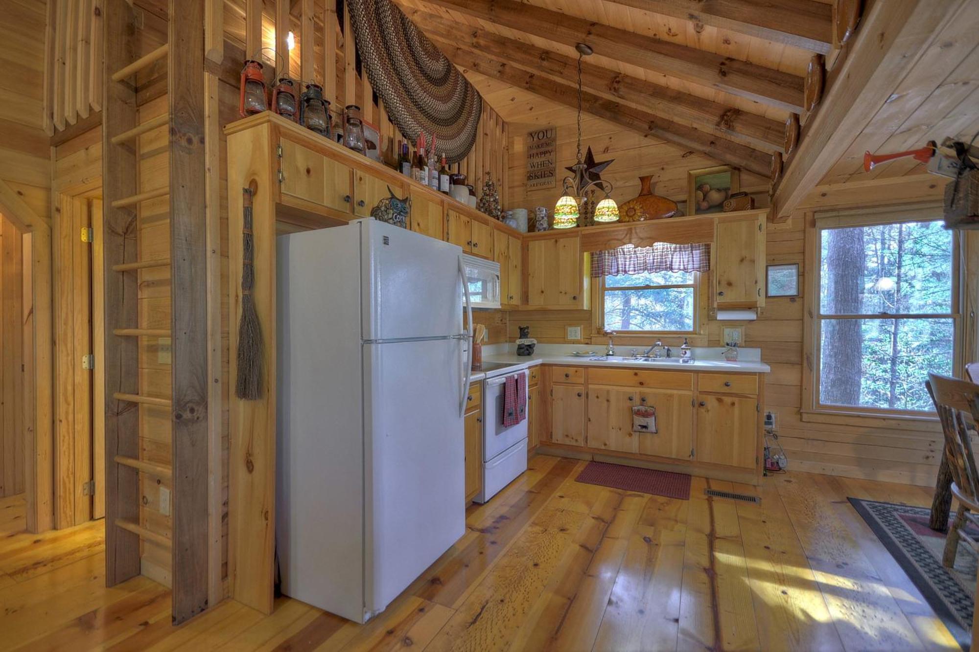 Knotty Pines Pet-Friendly Gas Fireplace Plus A Firepit Cherry Log Bagian luar foto